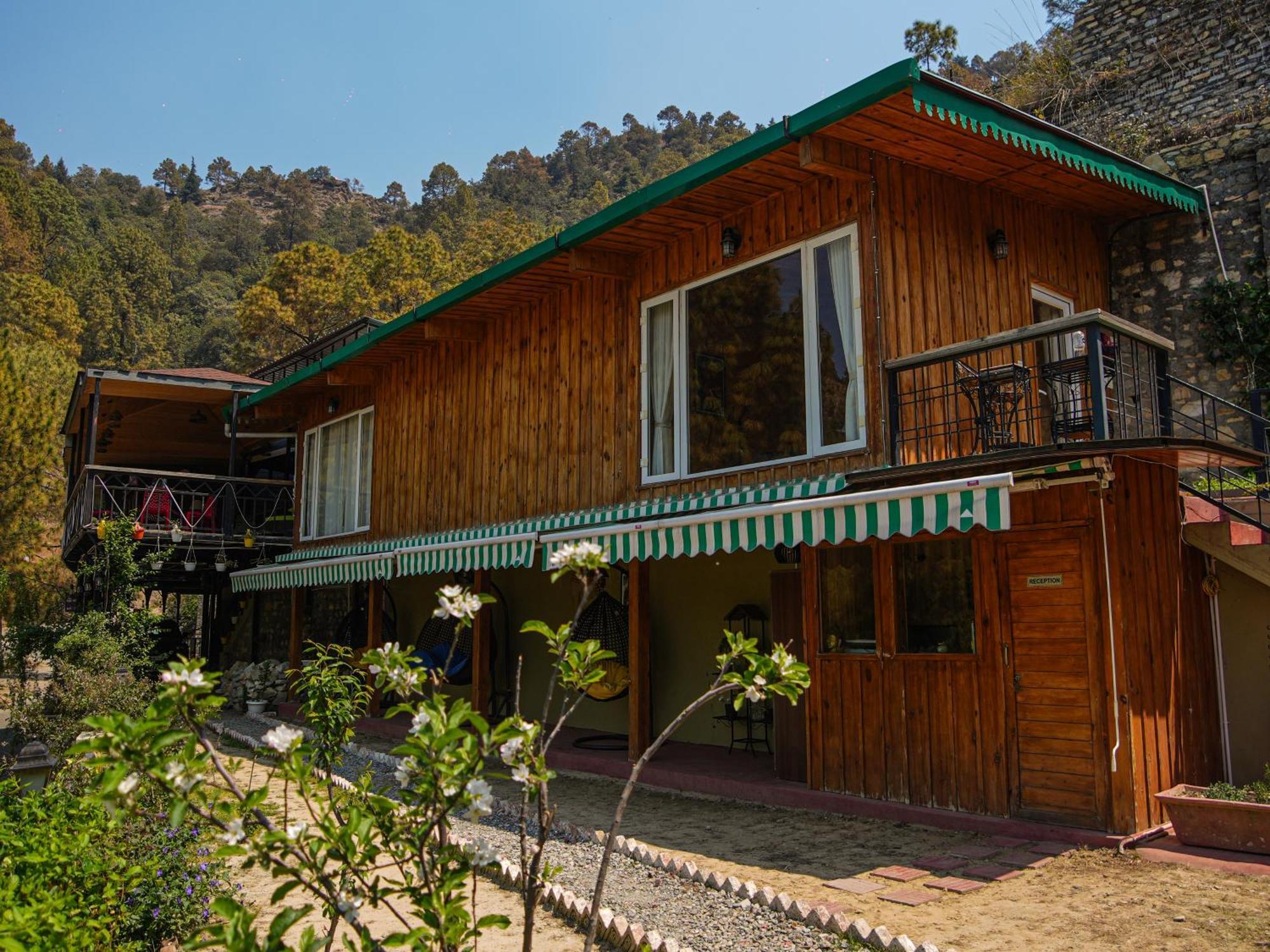 Thehimalayanliving Whistling Pines Hotel มุกเตชวาร์ ภายนอก รูปภาพ