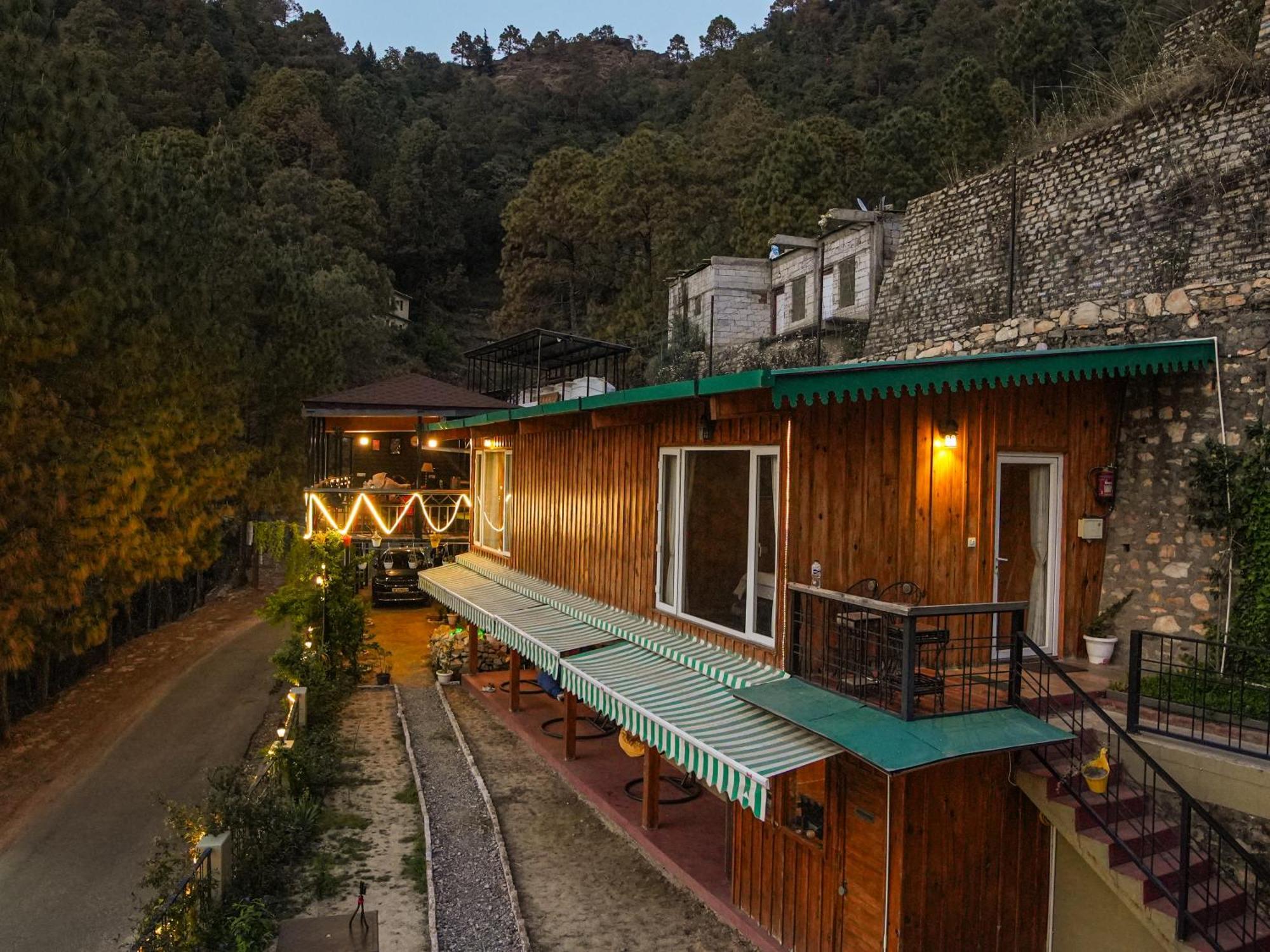 Thehimalayanliving Whistling Pines Hotel มุกเตชวาร์ ภายนอก รูปภาพ